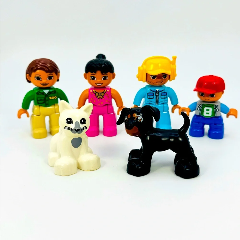 Lego Duplo Lot Boys Girls Dog Cat Circus Zoo Pilot Boy 6 Piece Toy Bundle